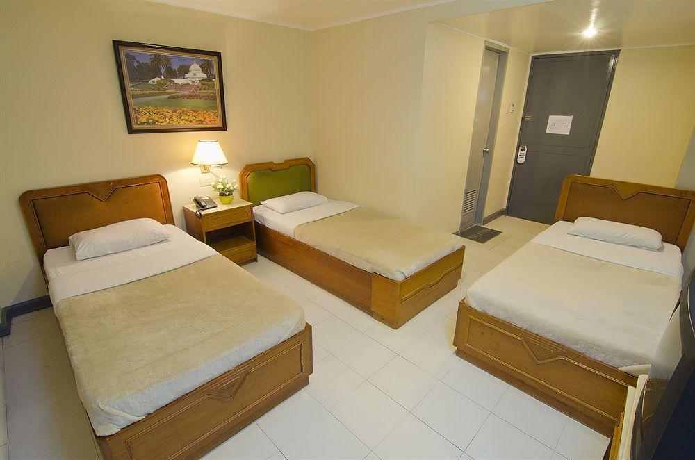 Asia Stars Hotel Tacloban Extérieur photo
