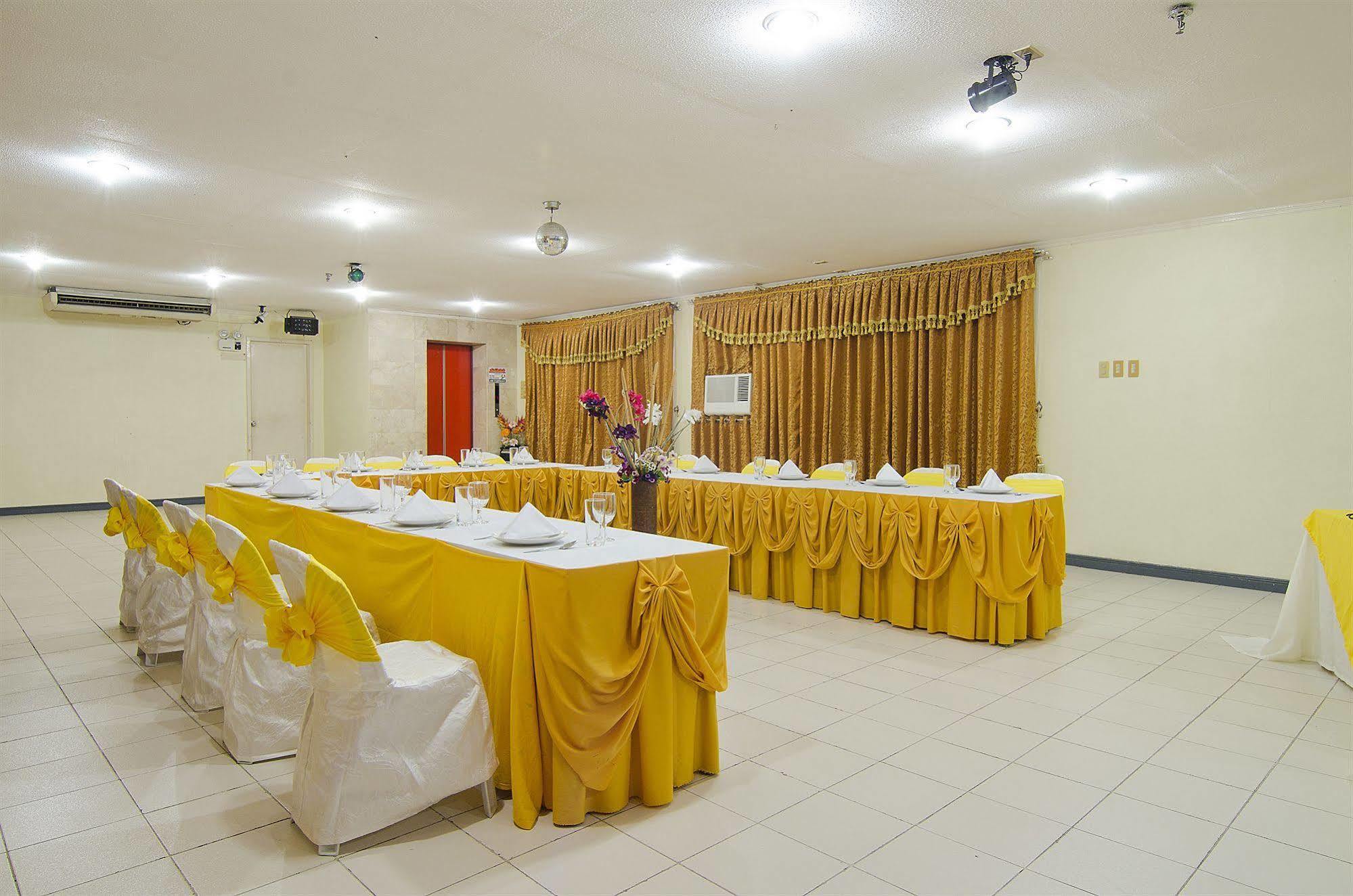 Asia Stars Hotel Tacloban Extérieur photo
