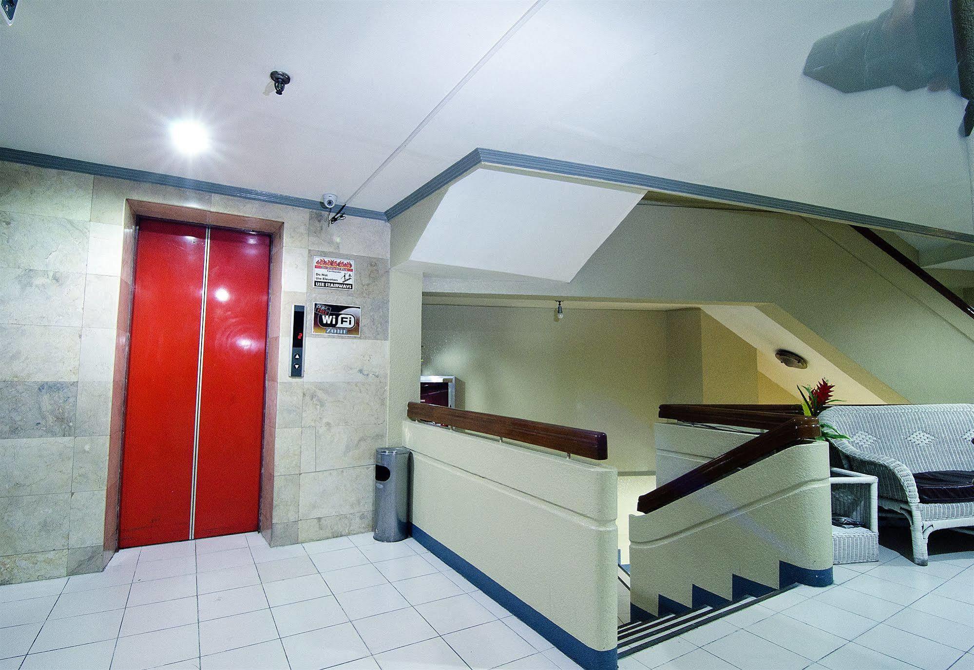 Asia Stars Hotel Tacloban Extérieur photo